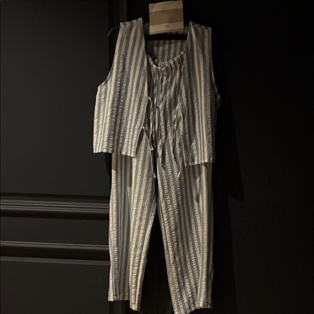 Sleeveless Striped Jumpsuit Pantsuit in Blue and White